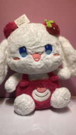 عروسک سینمارول توت فرنگی | ارتفاع ۳۵ سانتی‌متر