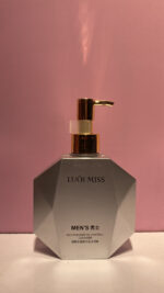 شست‌وشوی صورت آقایان MEN'S 男士